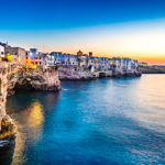 Lite bilde av havn i Puglia