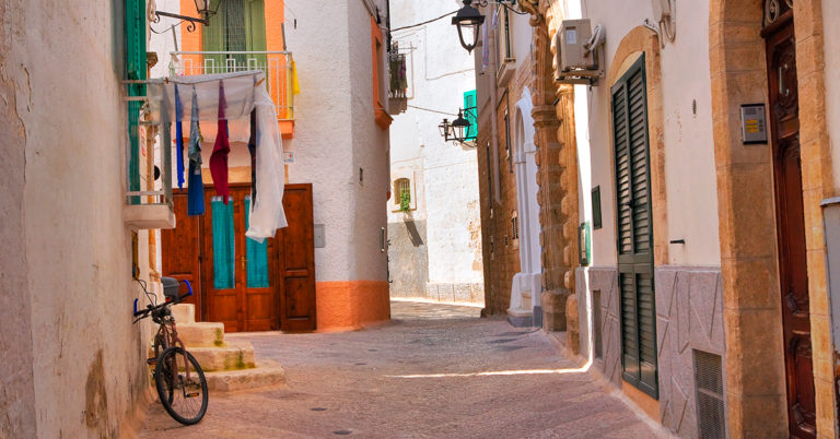 Smug i Monopoli, Puglia