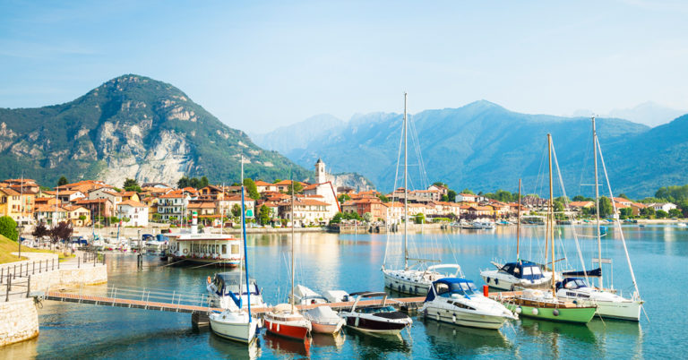 Havn i Lago Maggiore, Italia