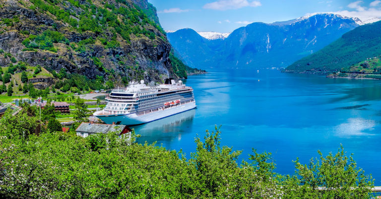 Nærøyfjorden, Flåm