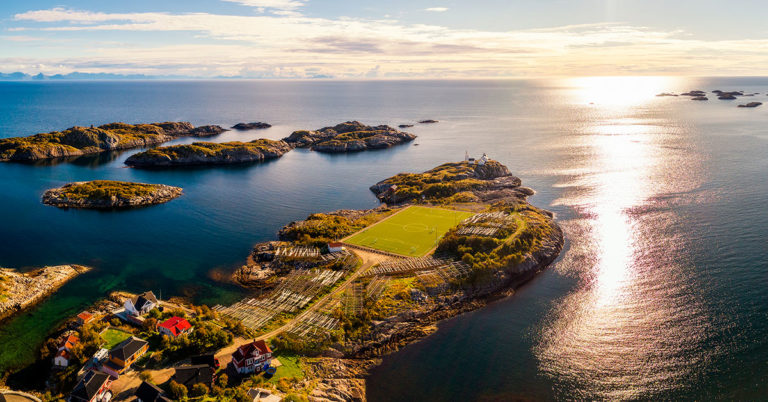 fotballbanen i Henningsvær