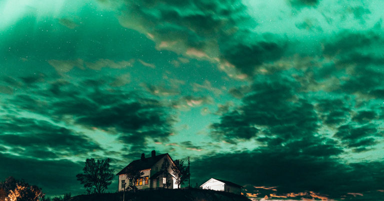Nothern lights at Skaarungen in Lofoten, Norway