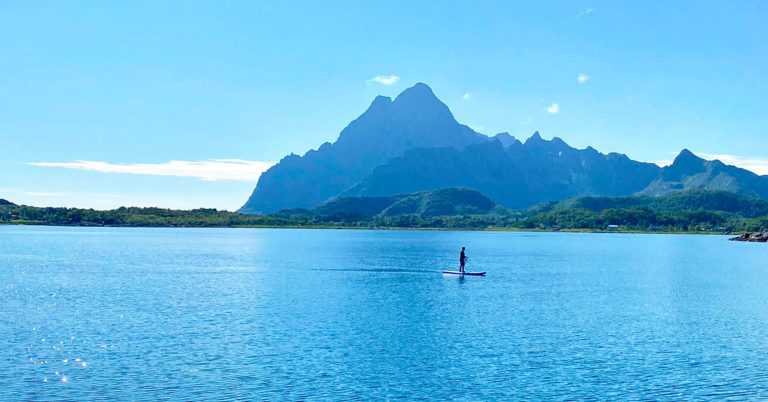 På SUP i Lofoten
