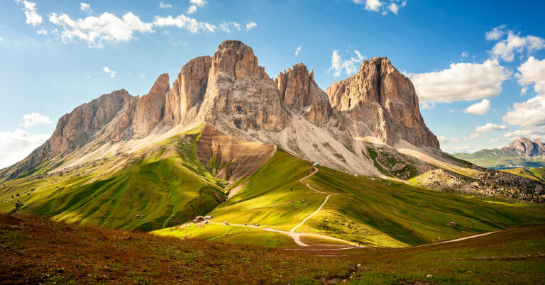 Fjell og hytter i Dolomittene