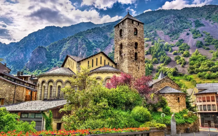 La Vuelta a España 2026 - Andorra og Girona | Expa Travel