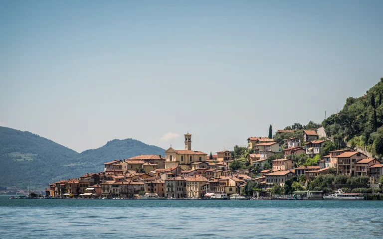 Isola Island i Lombardia, Italia