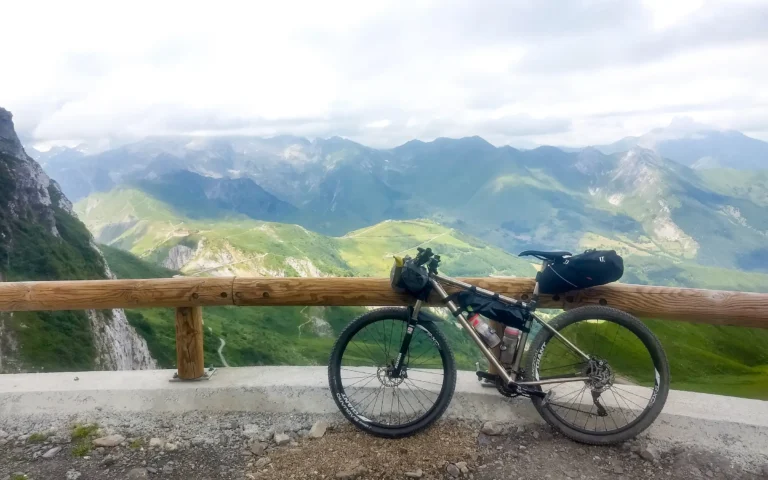 Terrengsykkeltur fra De maritime Alpene til Middelhavet - Via del Sale - med Expa Travel