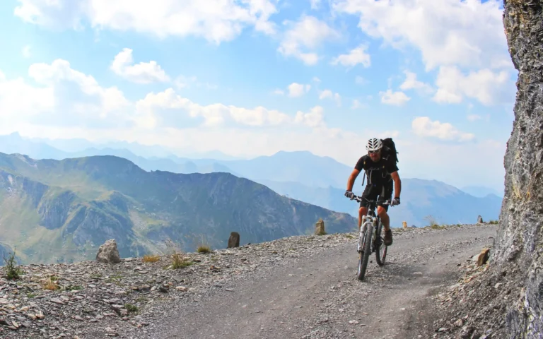 Terrengsykkeltur fra De maritime Alpene til Middelhavet - Via del Sale - med Expa Travel