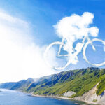 Sky formet som syklist - over Adriaterhavskysten