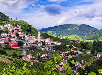 Valdobbiadene i Italia, Proseccoveien