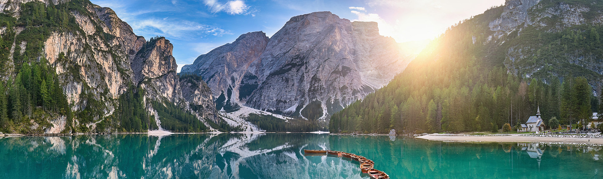 Pragser Wildsee, en av de vakreste innsjøene i Dolomittene
