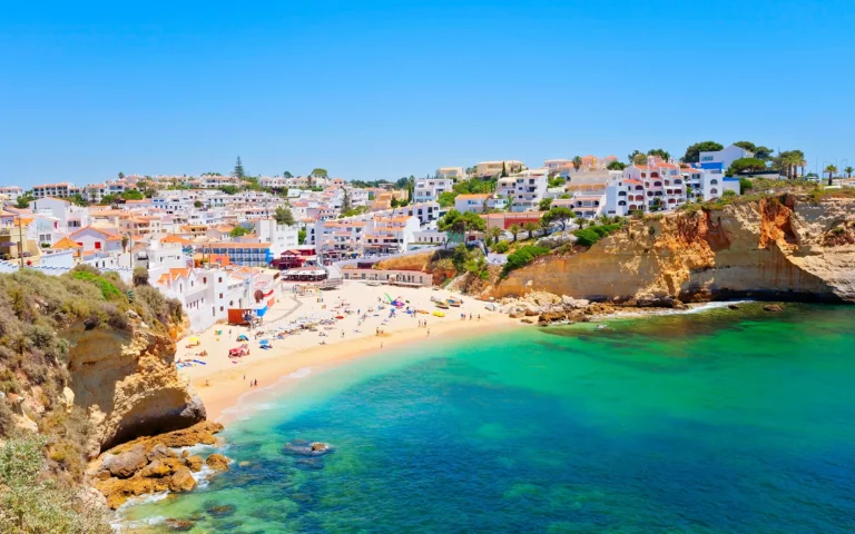 Carvoeiro Village ved Algarvekysten, Portugal