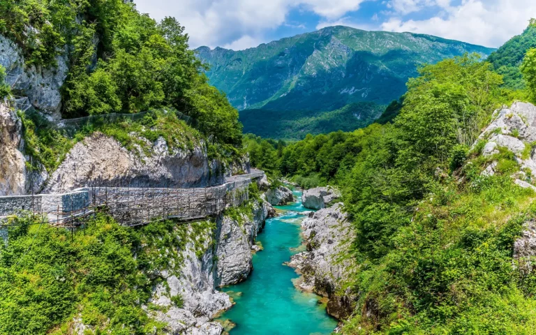 Soca River i Slovenia | Expa Travel