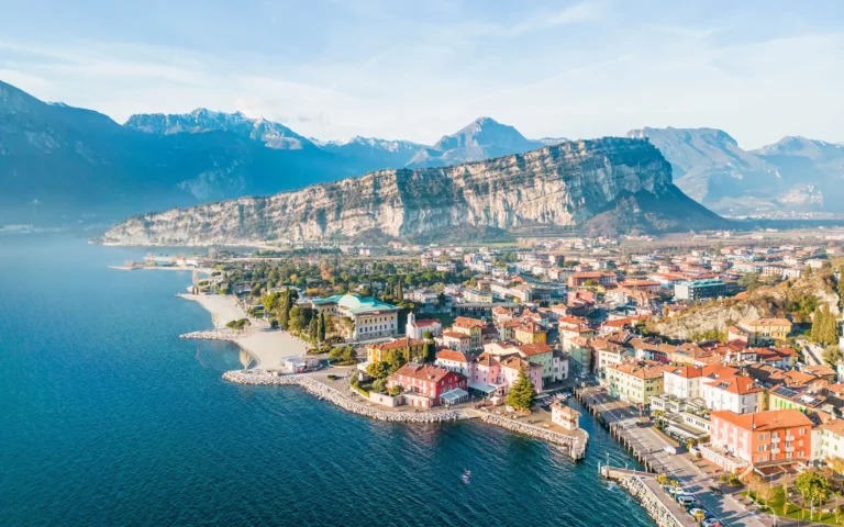 Torbole ved Gardasjøen